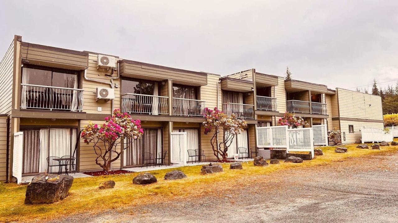 Airport Inn Port Hardy Eksteriør bilde