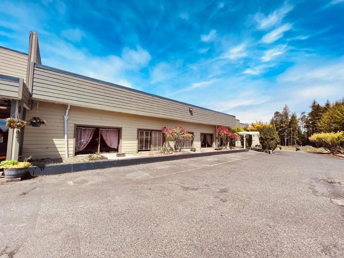 Airport Inn Port Hardy Eksteriør bilde
